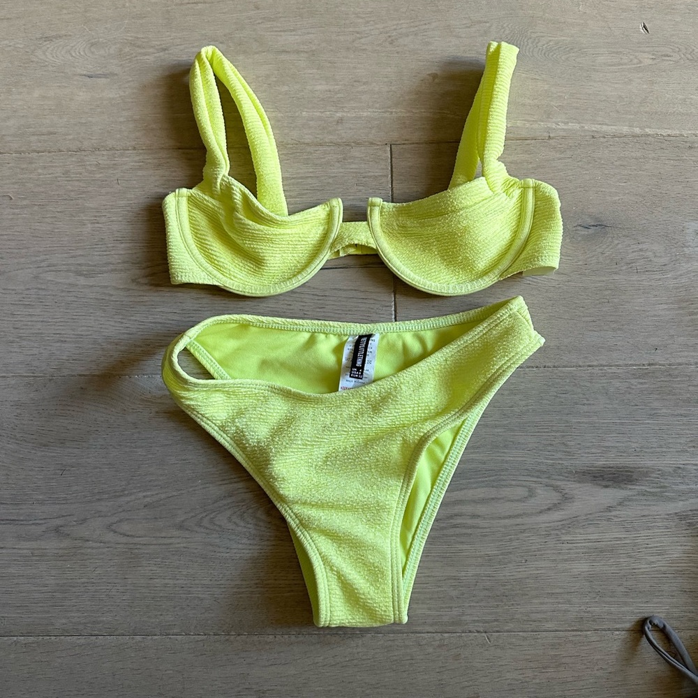 Pretty little thing bikini